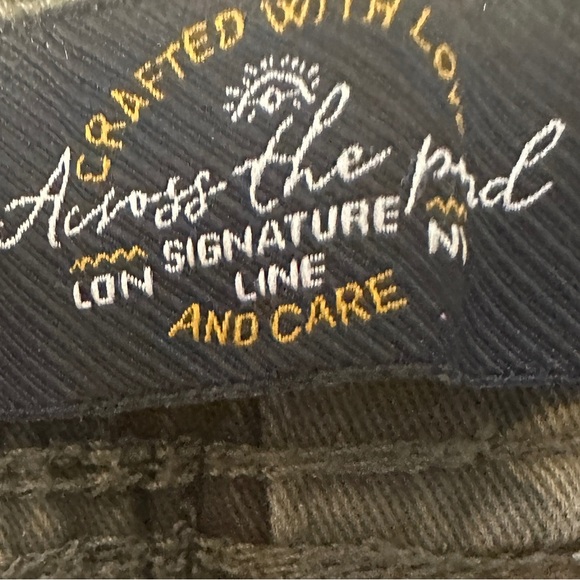 Across The Pond Men Green Camoflouge Tapered Stretch Camo Cargo Pants Size S - Picture 7 of 7